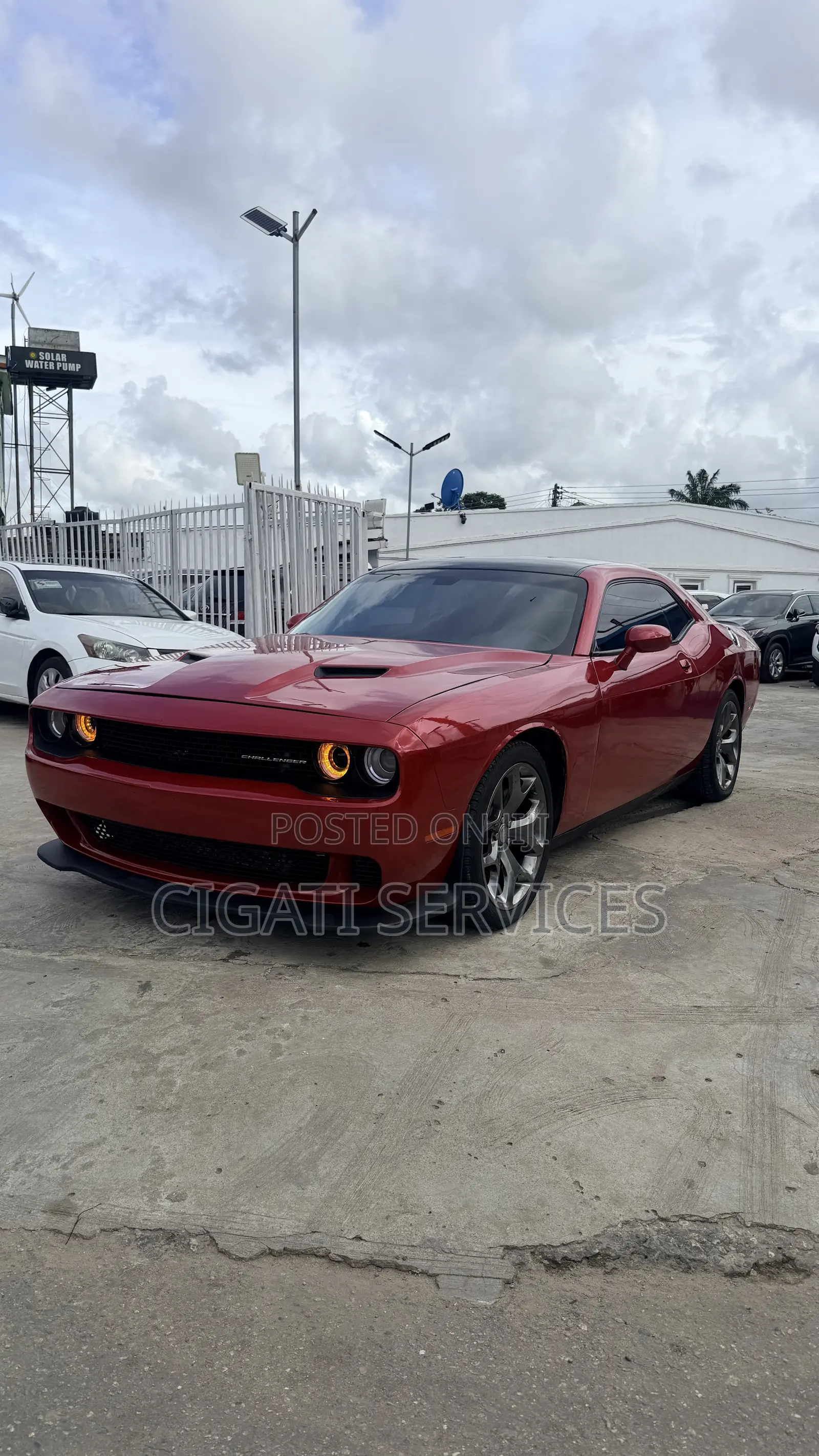 Dodge Challenger SXT 2016 Red