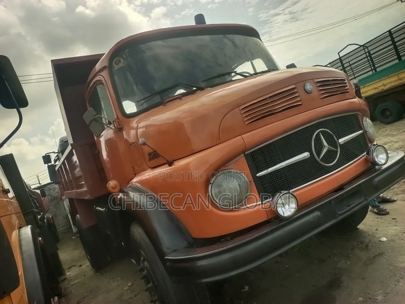 1513 Truck With 6 Tyres, 10 Bolts,(Foreign Used)