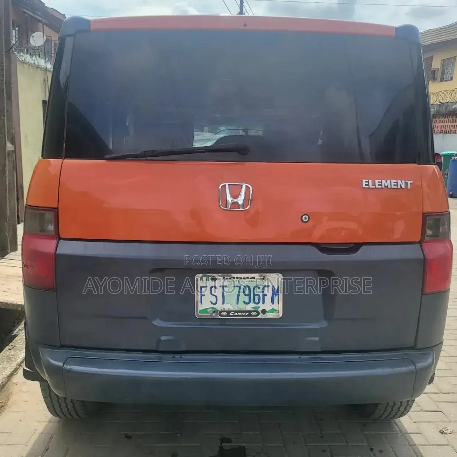Honda Element LX Automatic 2005 Orange