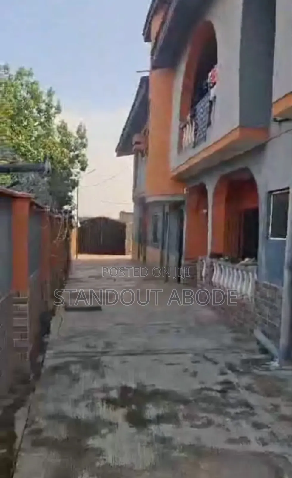 3bdrm Block of Flats in Good Location, Igando / Ikotun/Igando for sale