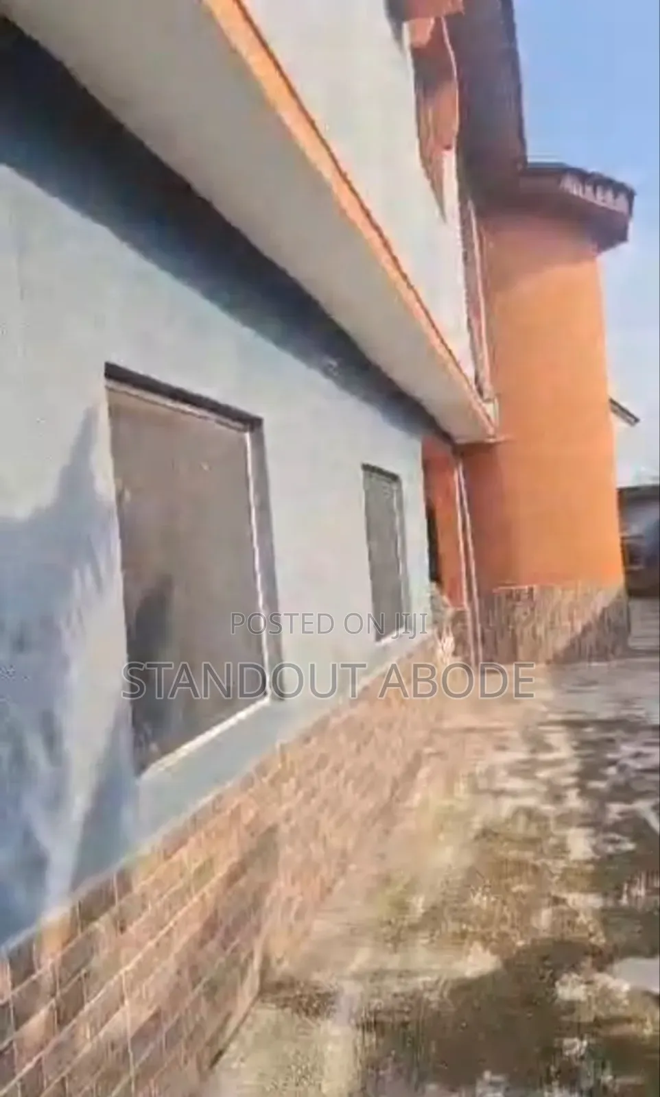 3bdrm Block of Flats in Good Location, Igando / Ikotun/Igando for sale