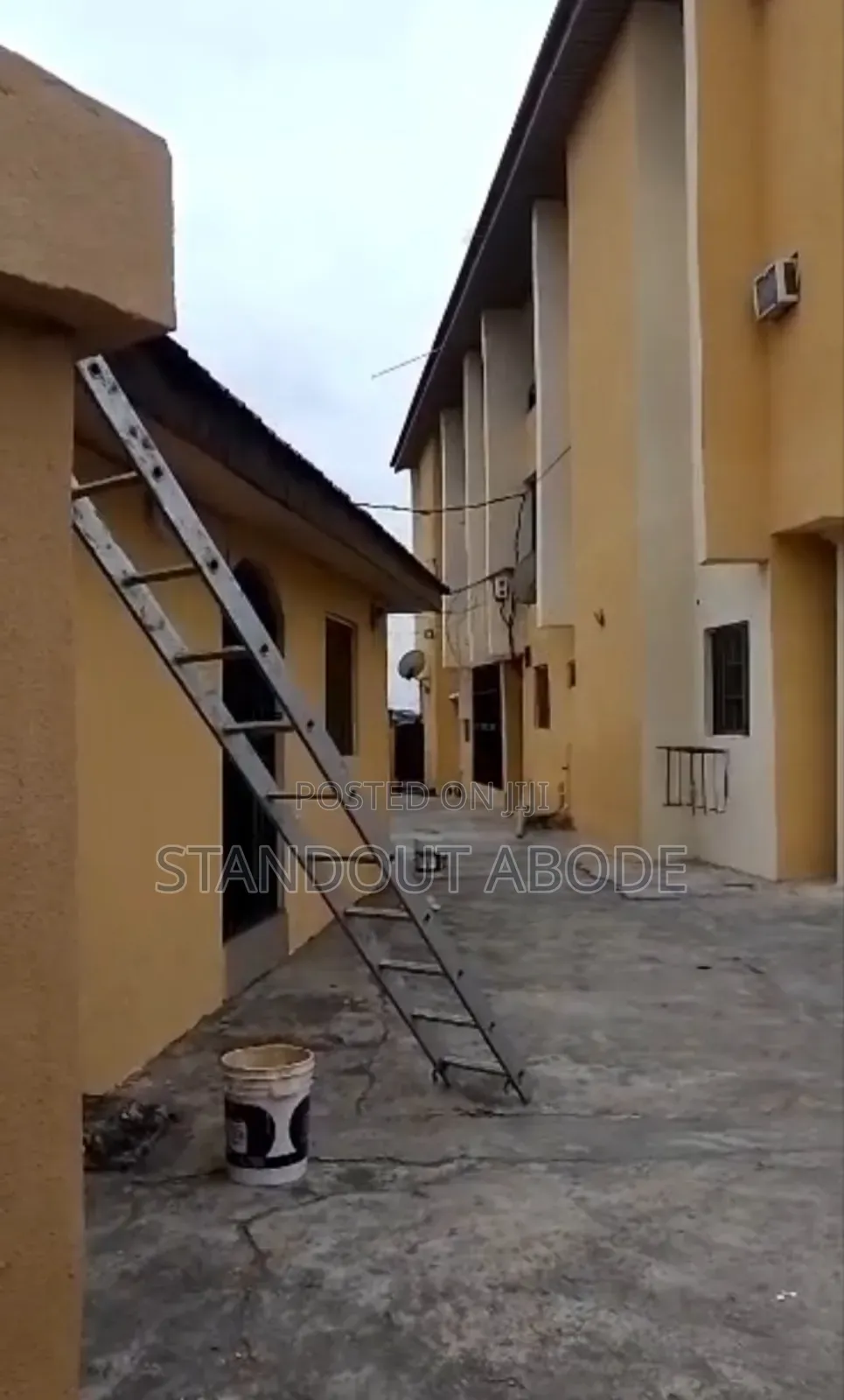 3bdrm Block of Flats in Good Location, Oke-Afa for sale