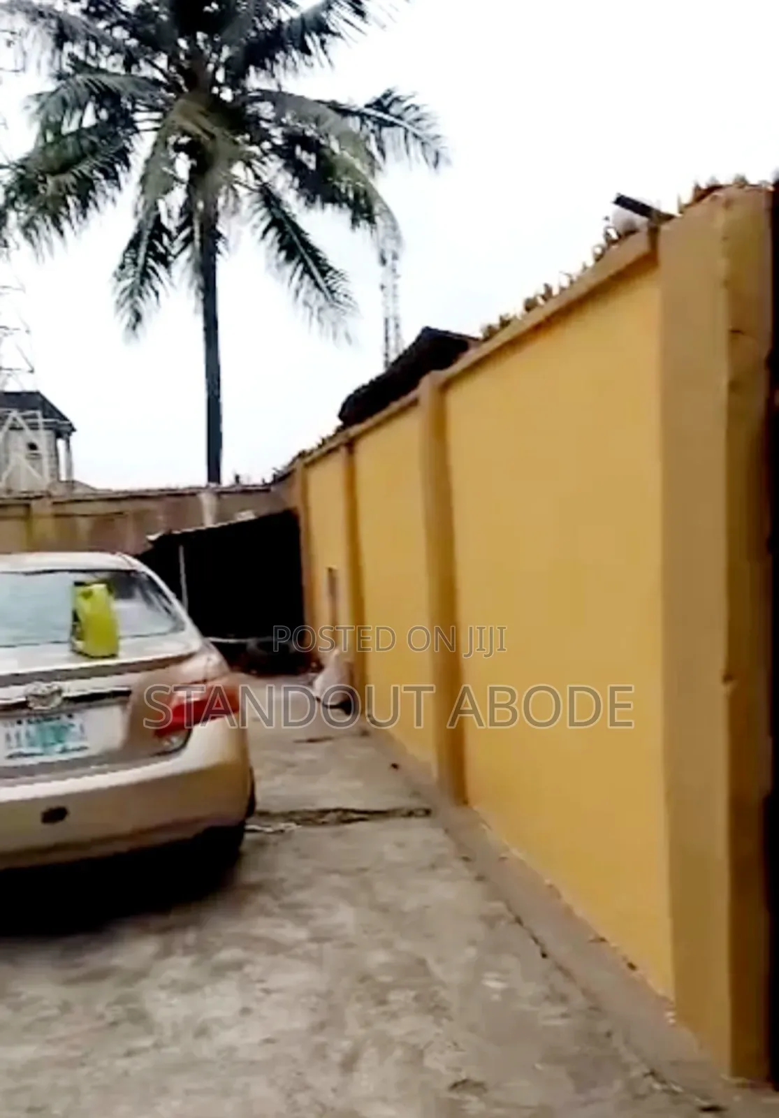 3bdrm Block of Flats in Good Location, Oke-Afa for sale