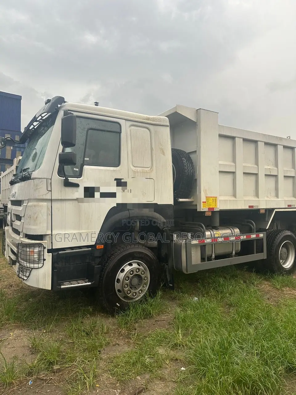 Brand New Howo Tx 371 Tipper 10 Tyres