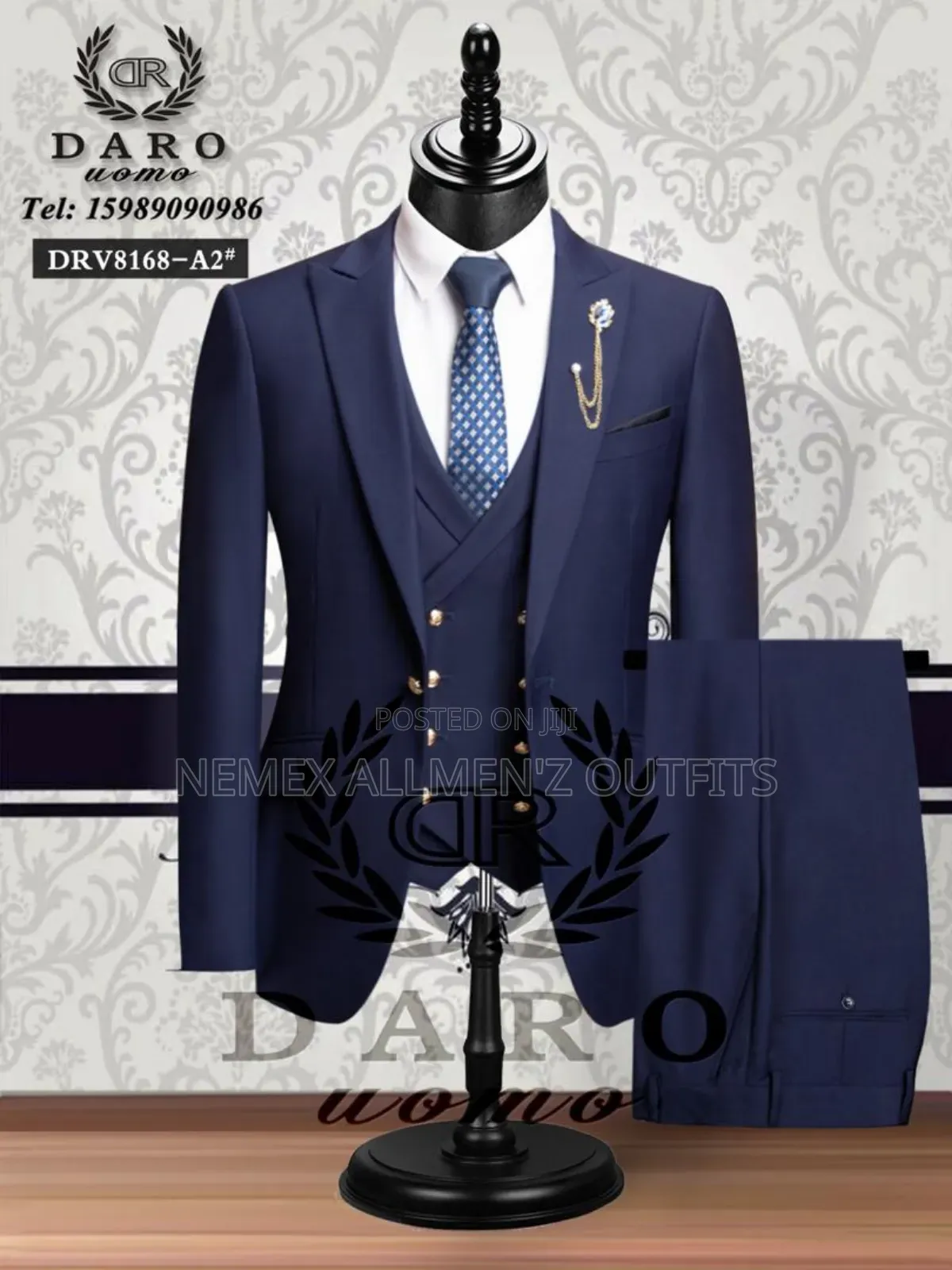 Three Pieces Gold Buttons Suit