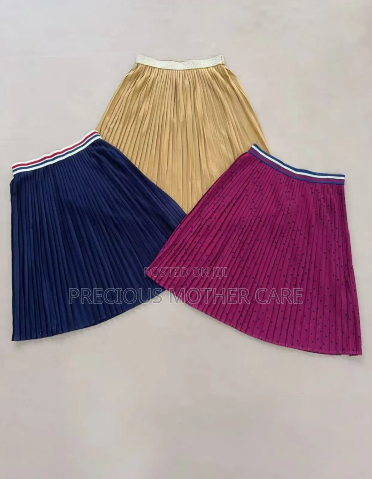 Girl Quality Pliting Skirt Available Navy Blue, Gold and Wine Color