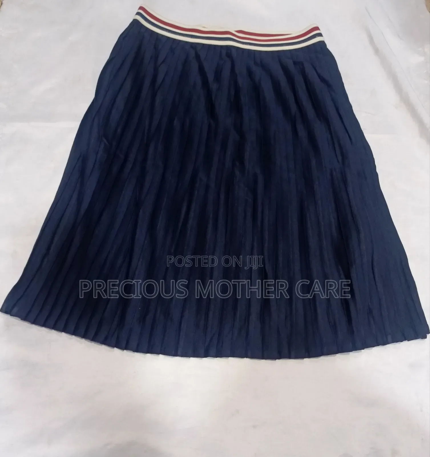 Girl Quality Pliting Skirt Available Navy Blue, Gold and Wine Color