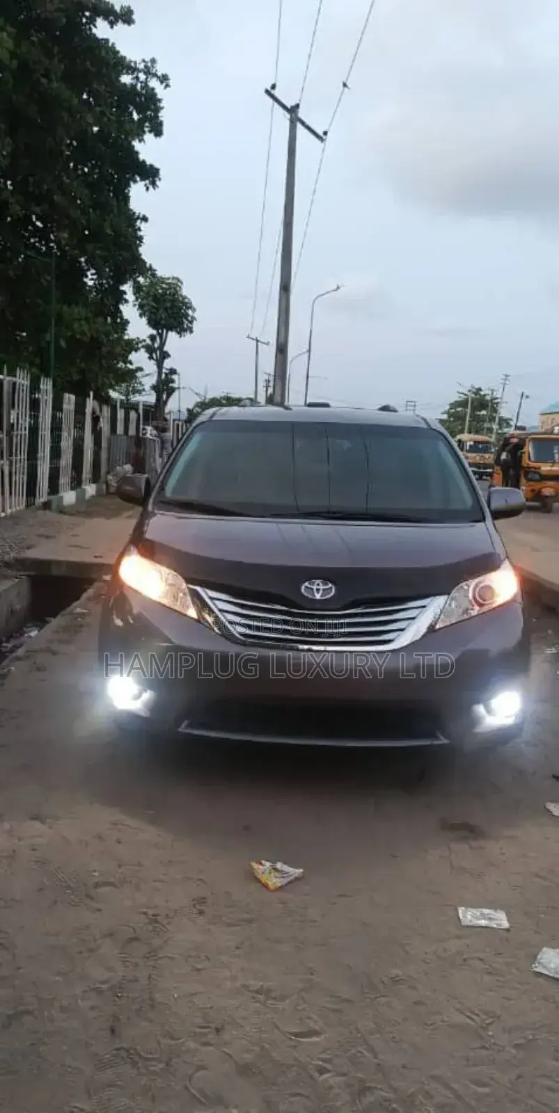 Toyota Sienna 2012 Gray