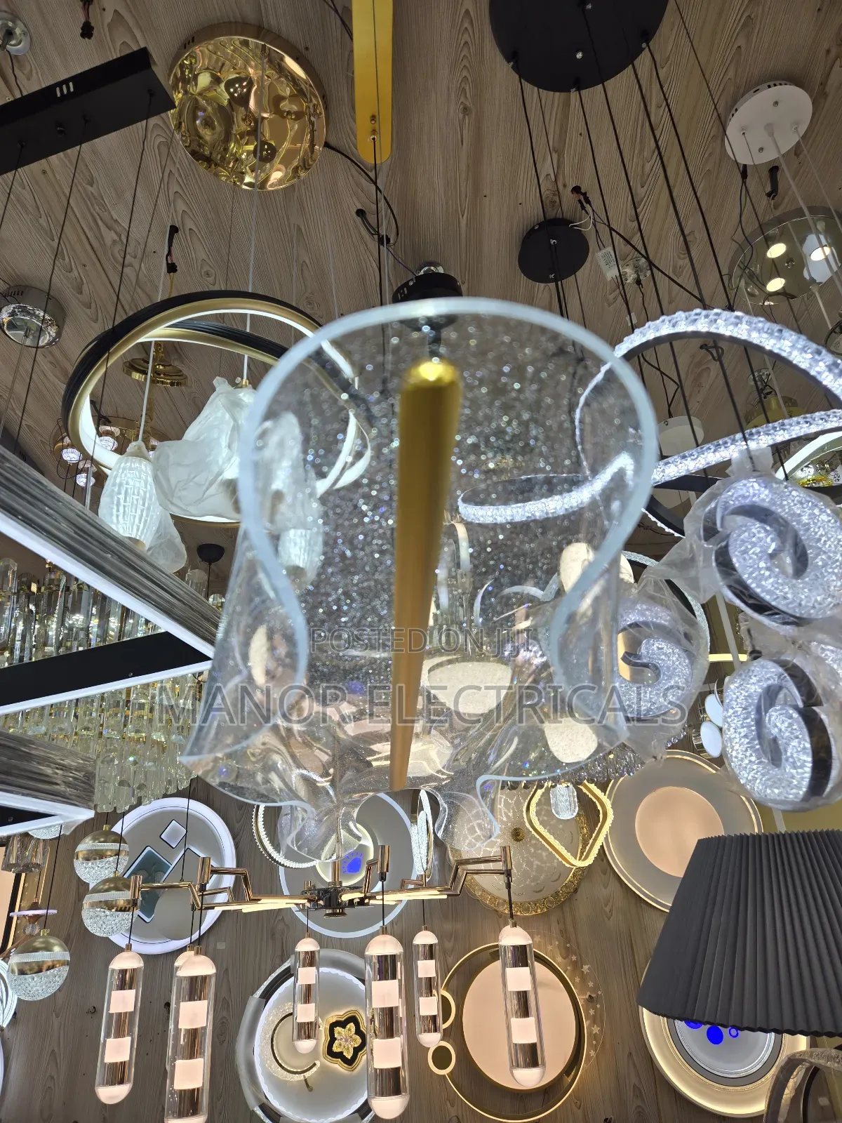 Luxury 3-Color Crystal Dot Chandelier – Transparent Gold Design
