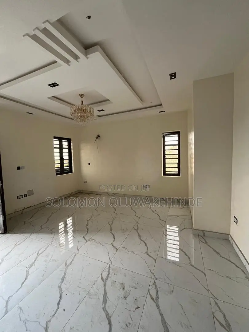 4bdrm Duplex in Gbagada, Lagos for sale