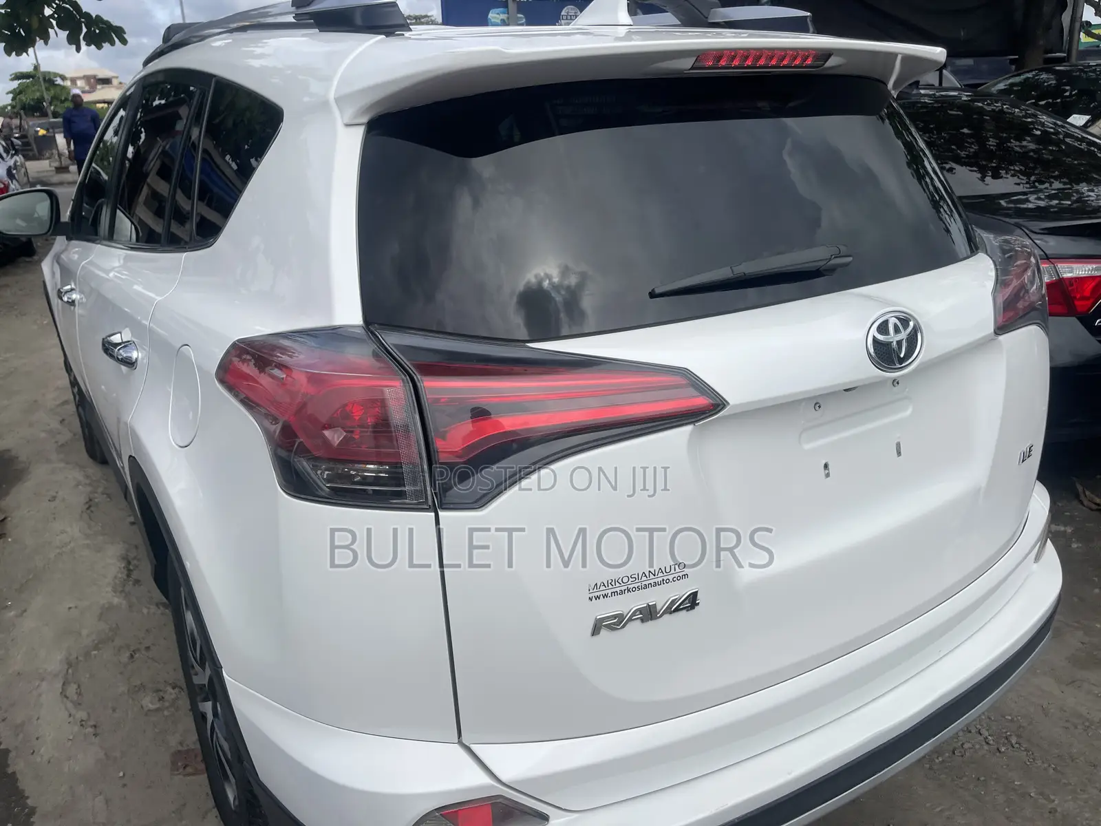 Toyota RAV4 Limited AWD (2.5L 4cyl 6A) 2016 White