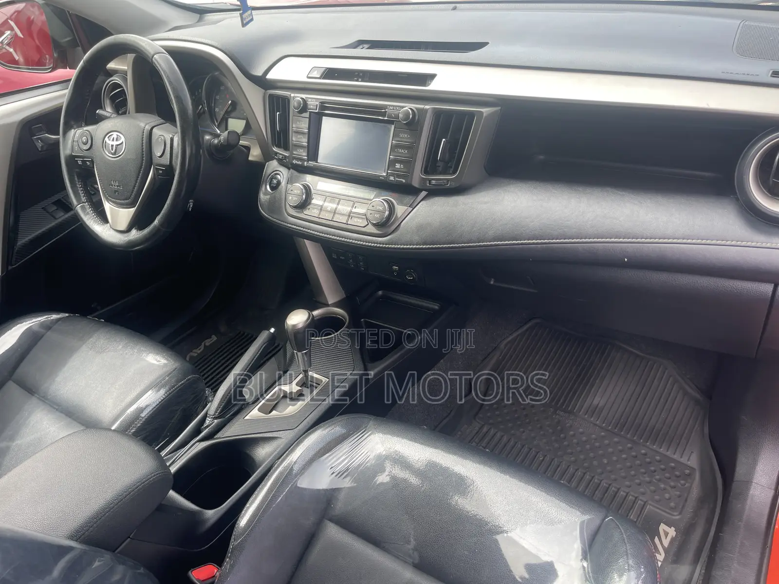 Toyota RAV4 Limited 4dr SUV AWD (2.5L 4cyl 6A) 2015 Orange