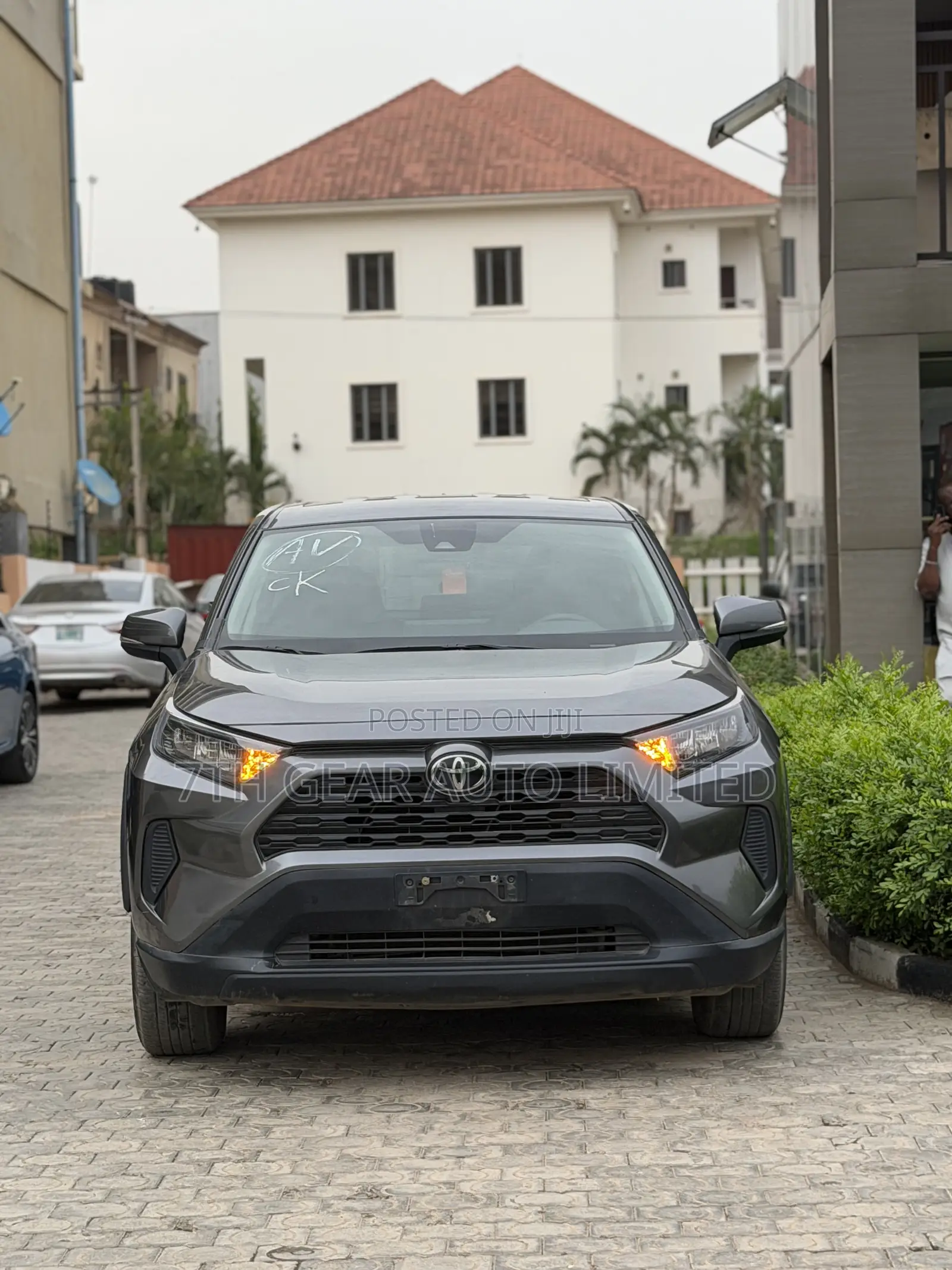Toyota RAV4 XLE AWD 2023 Gray