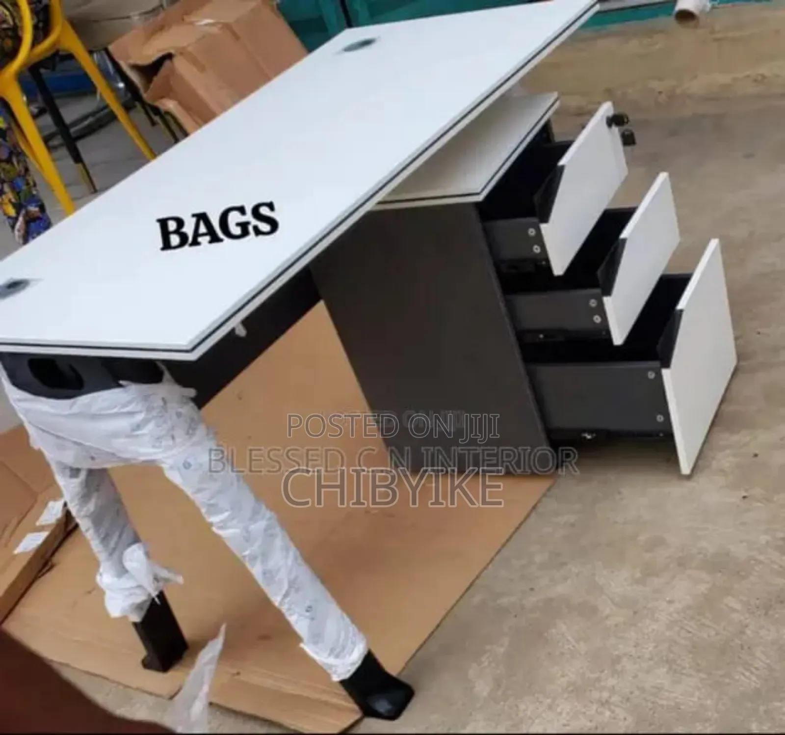 Office Desk With 3 Drawers Nice and Strong Quality