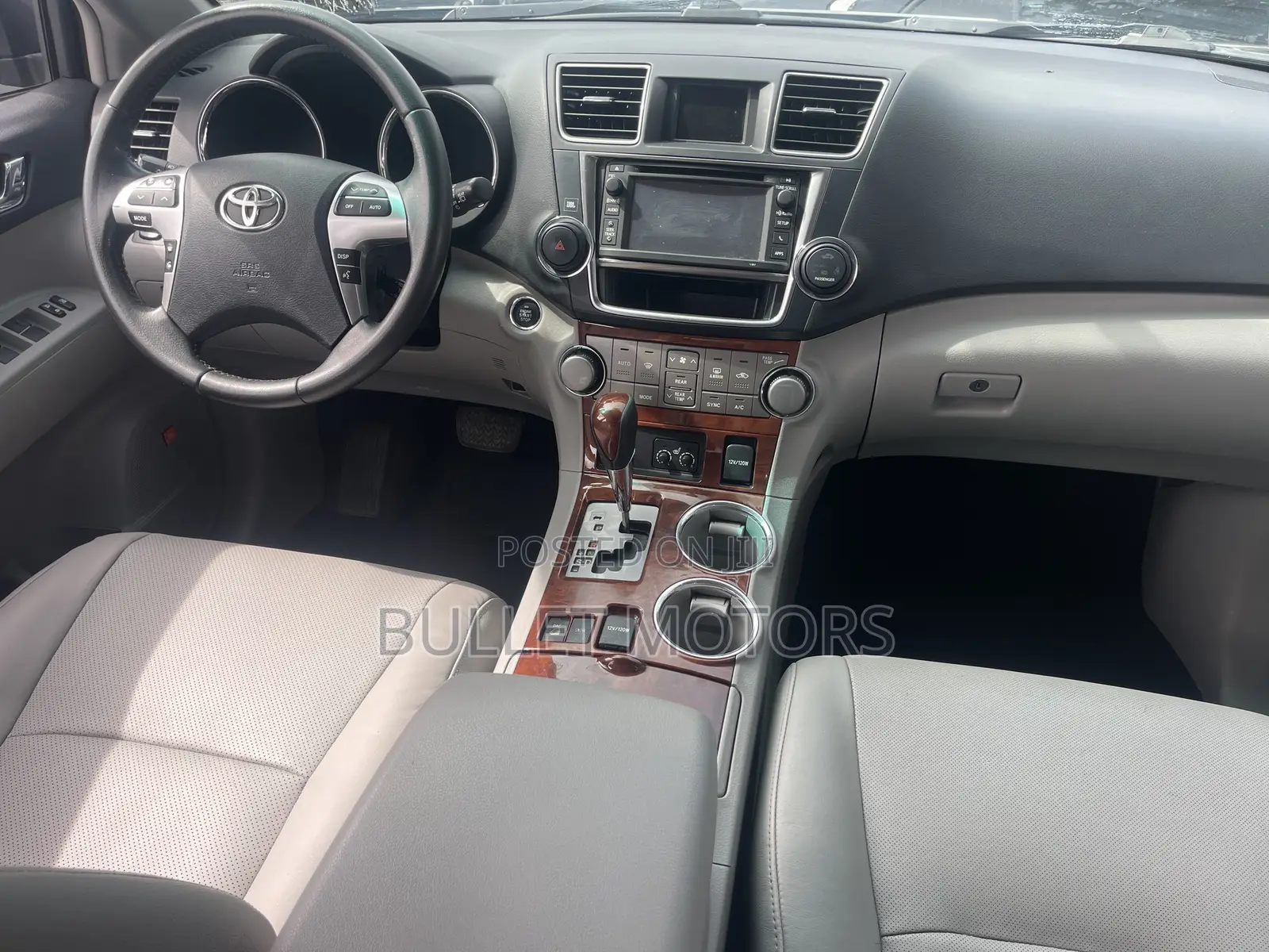 Toyota Highlander Limited 3.5l 4WD 2013 Gray