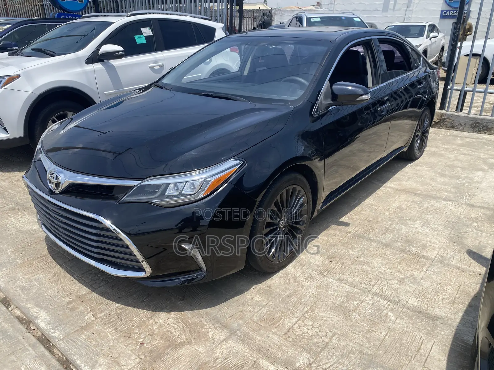 Toyota Avalon Touring FWD Sedan (3.6L 6cyl 6A) 2016 Black