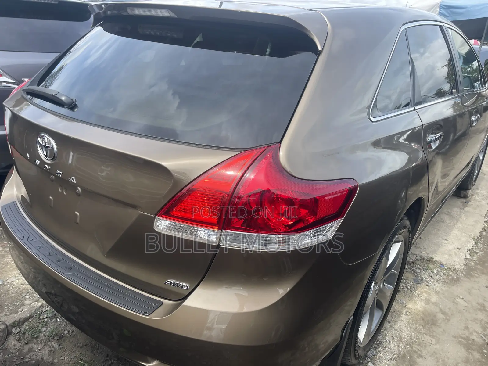 Toyota Venza AWD 2012 Gold