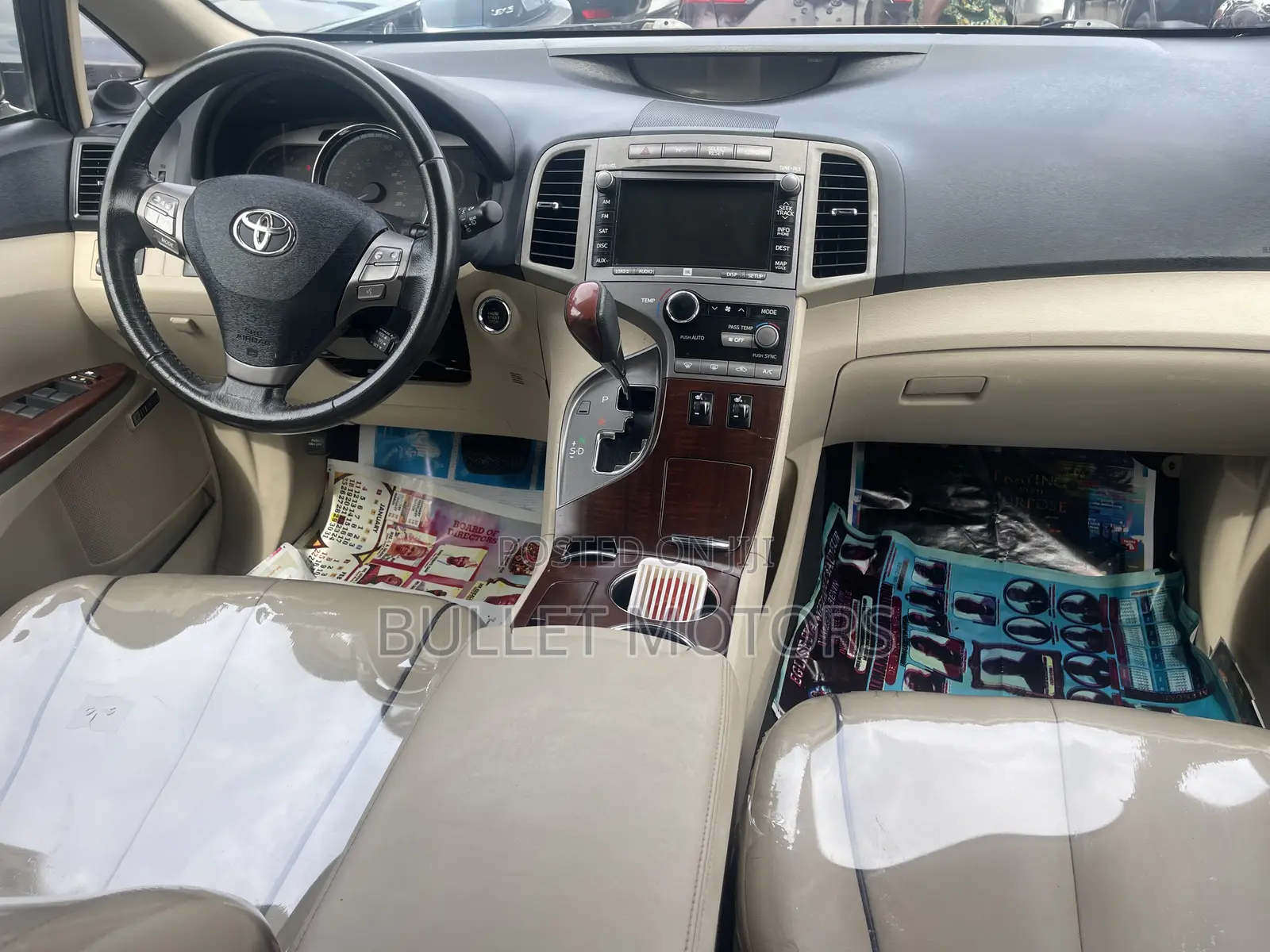 Toyota Venza AWD 2012 Gold