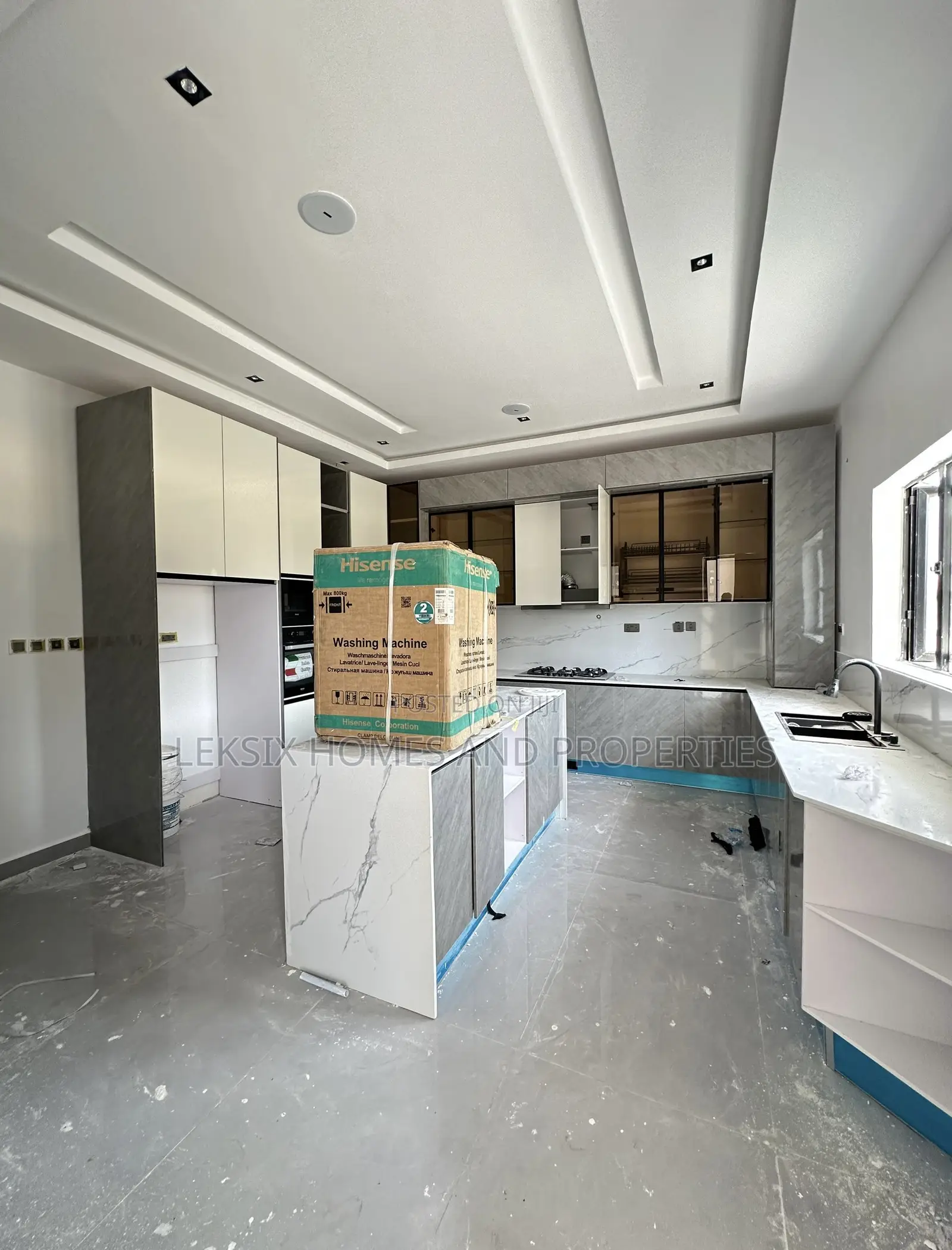 7bdrm Mansion in A Well Secured, Ikate for sale