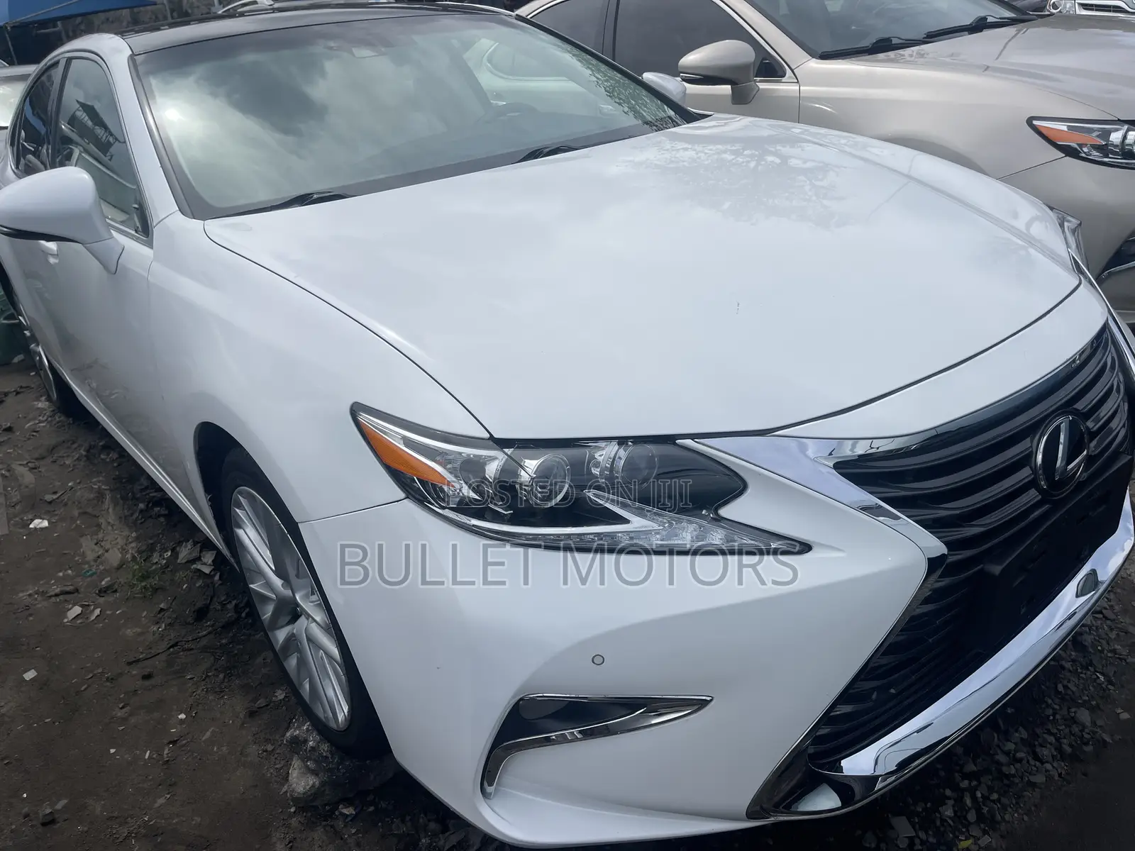 Lexus ES 350 FWD 2013 White