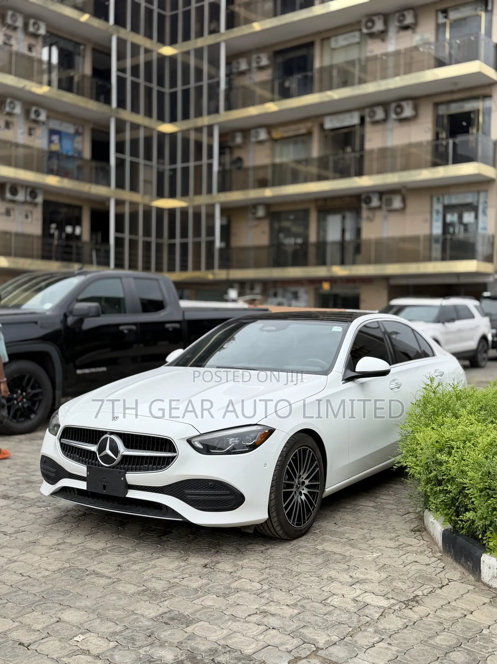 Mercedes-Benz C300 2022 White