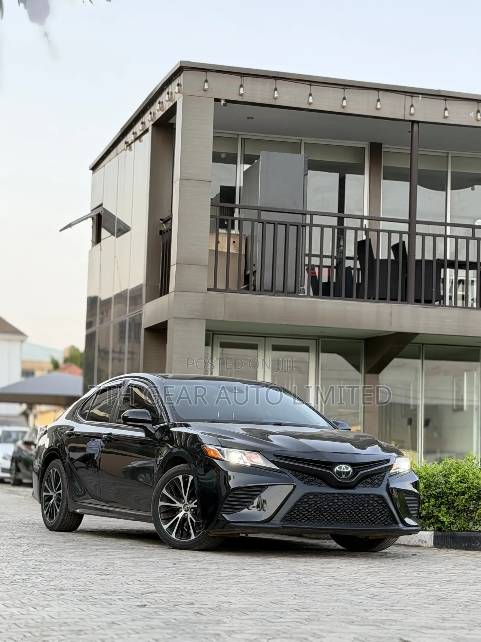 Toyota Camry SE (2.5L 4cyl 8A) 2019 Black