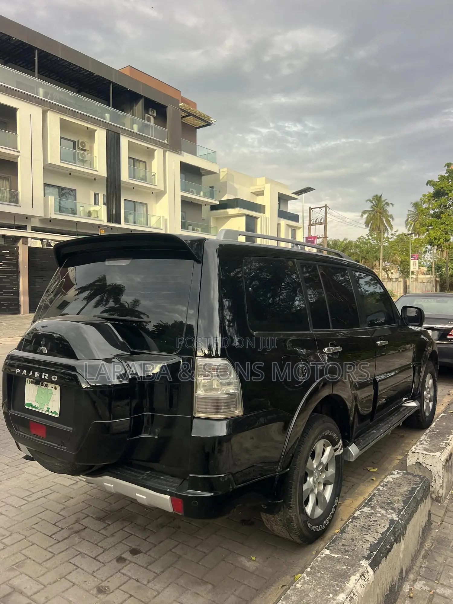 Mitsubishi Pajero 3.8 V6 GLS/GLX 2011 Black