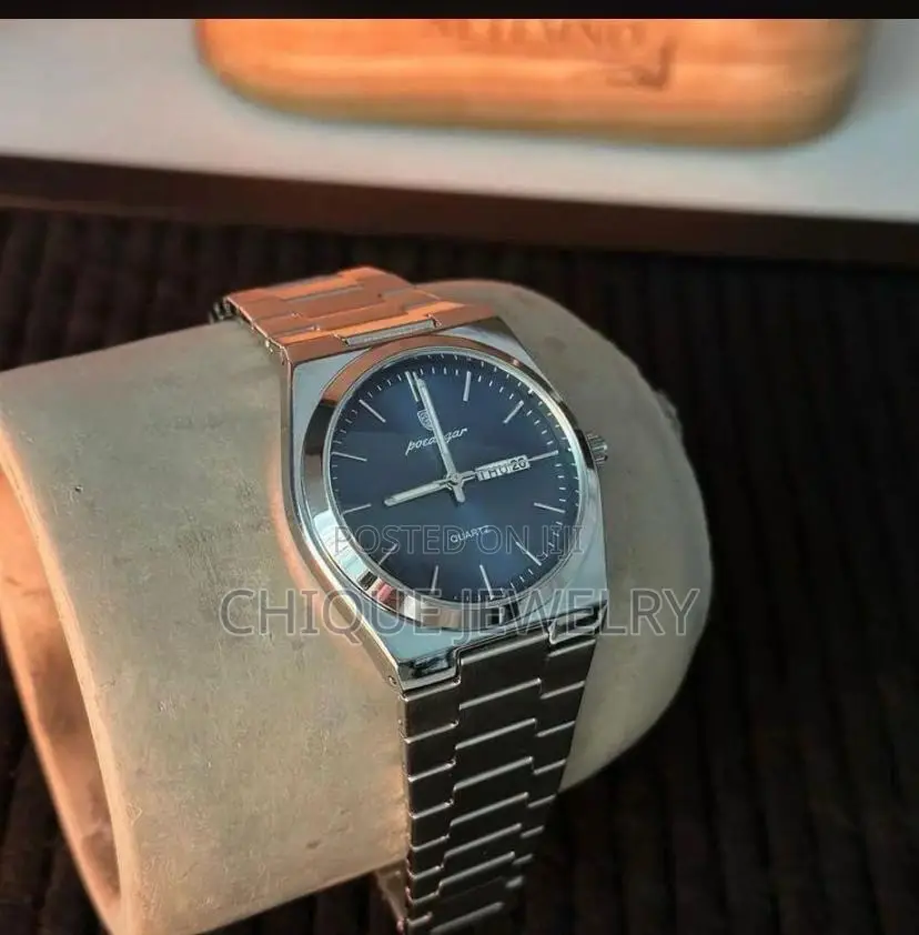 Poedagar Watch