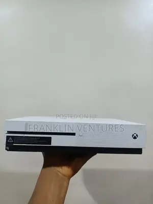 Xbox One S With Games,No Pad