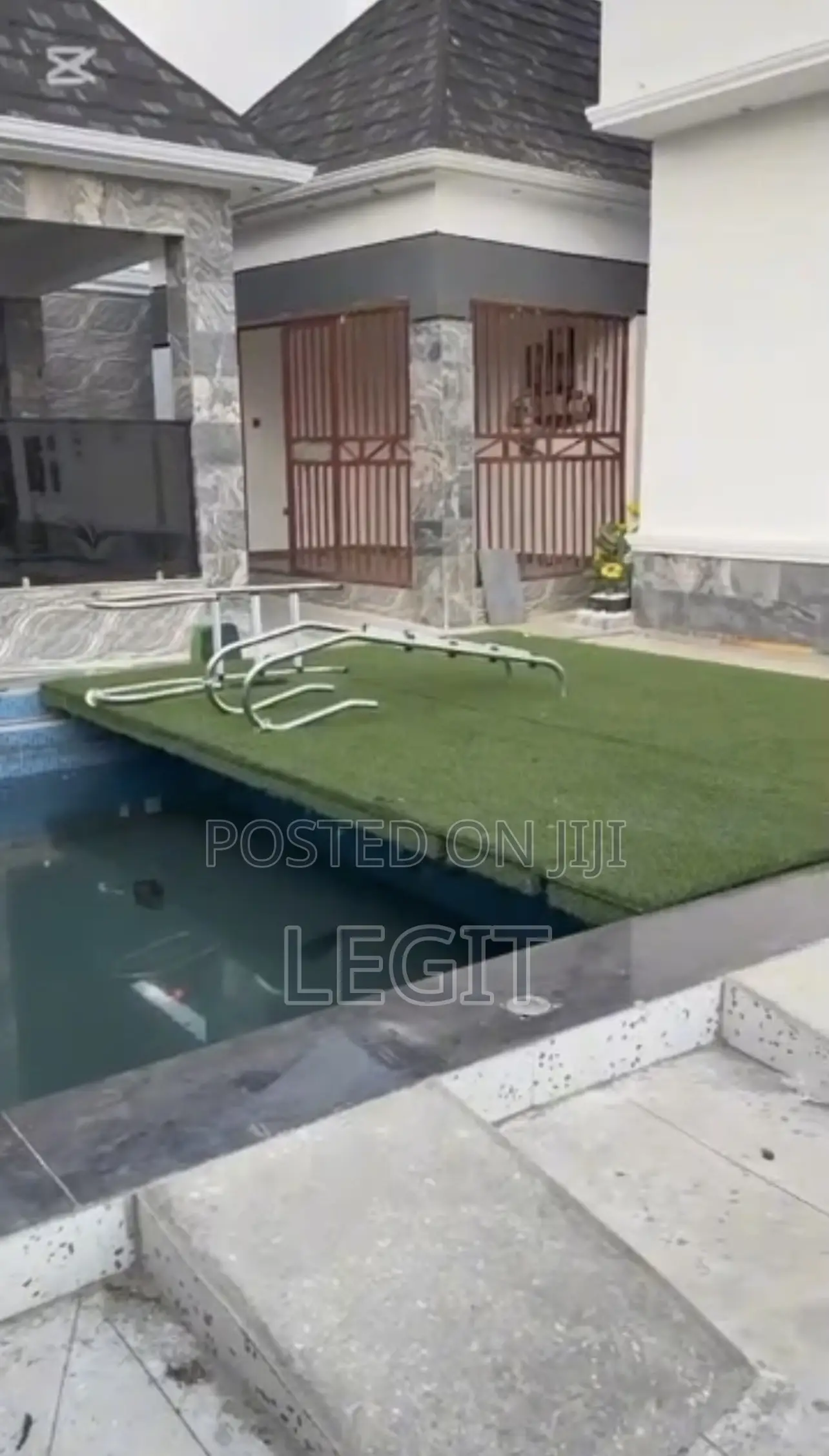4bdrm Duplex in Gwarinpa for sale