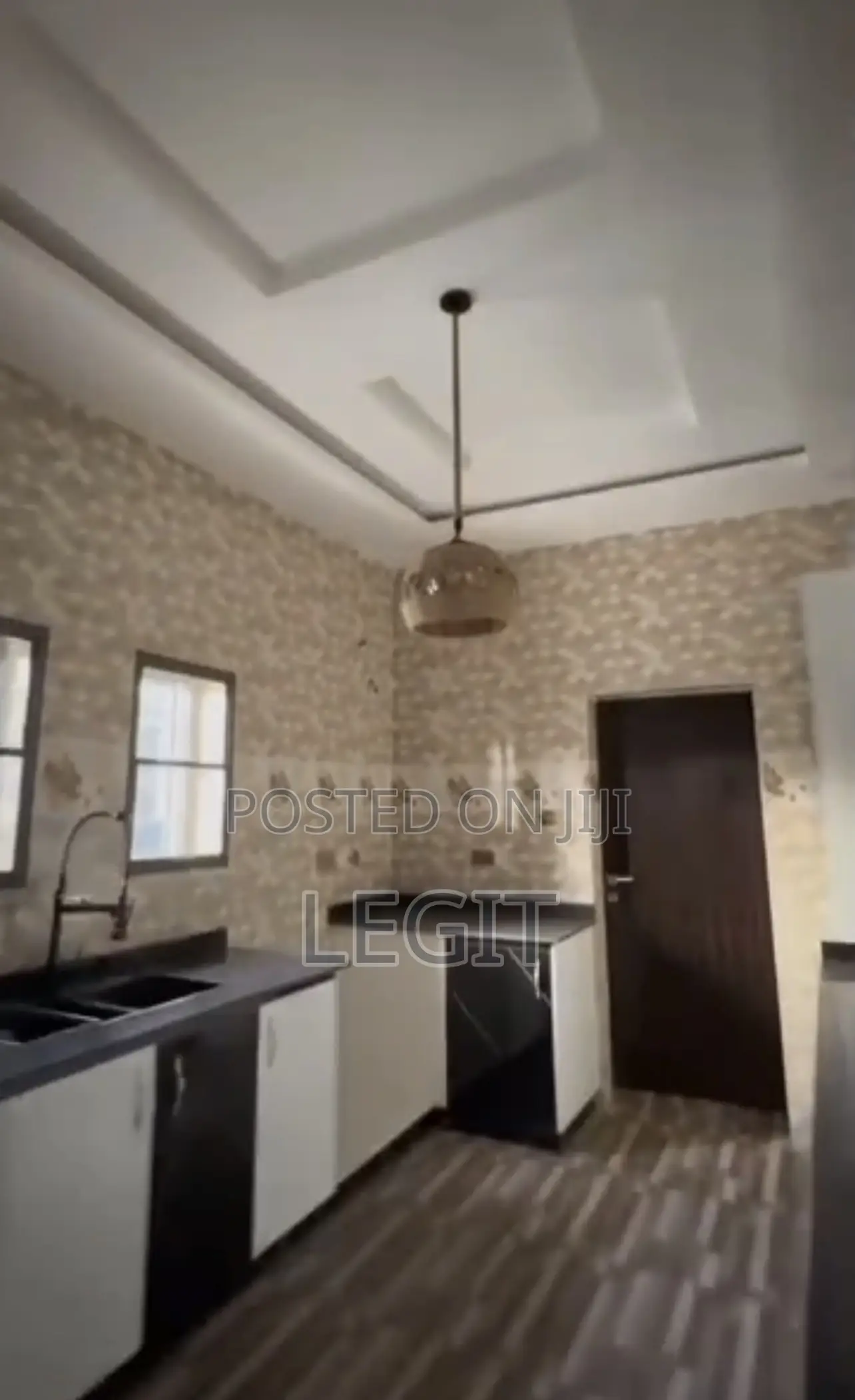 4bdrm Duplex in Gwarinpa for sale