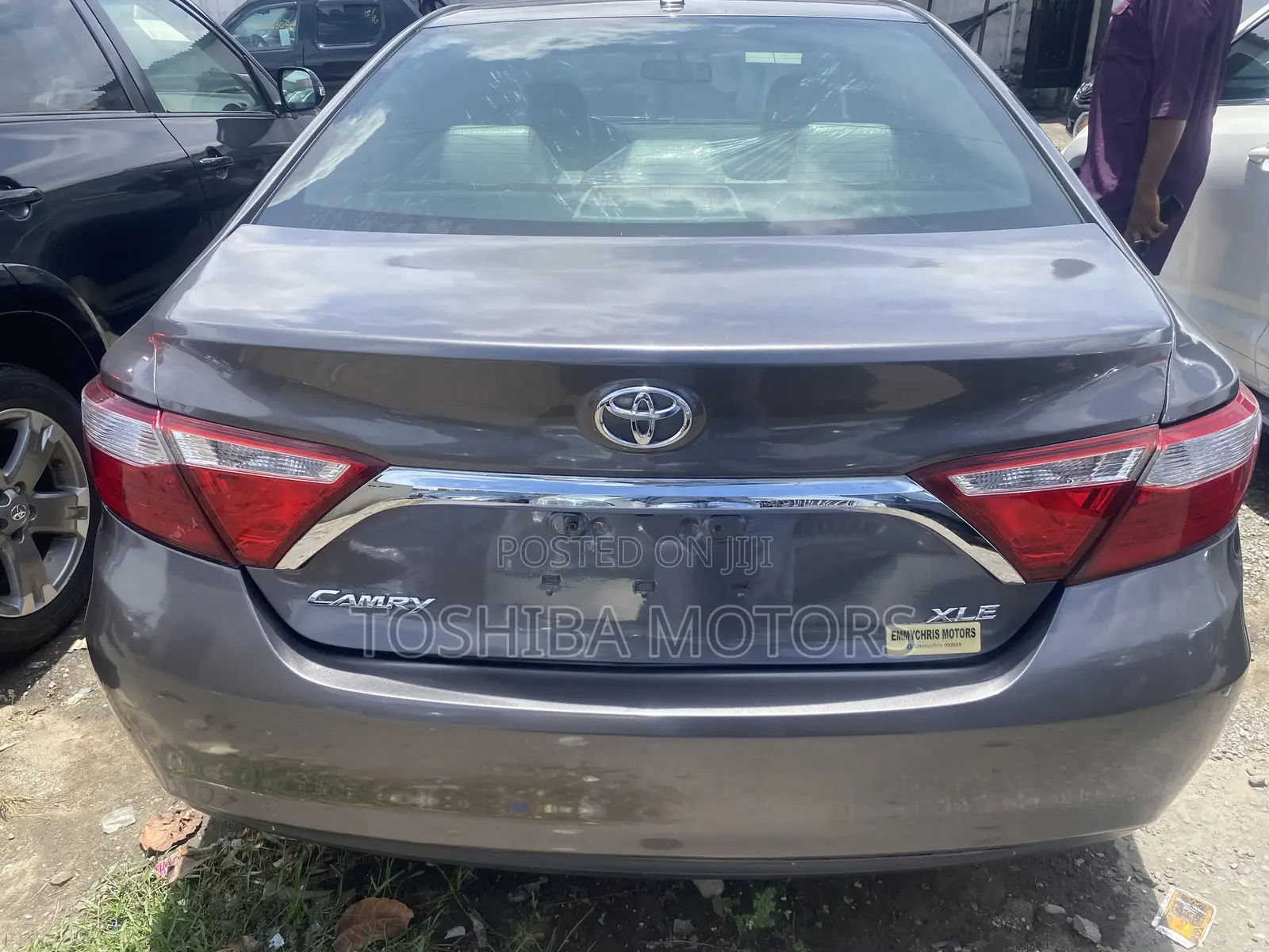 Toyota Camry XLE 4dr Sedan (2.5L 4cyl 6A) 2017 Gray