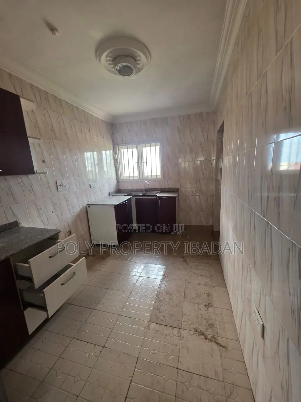 3bdrm Apartment in Carlton Gate Estate, Ibadan for rent