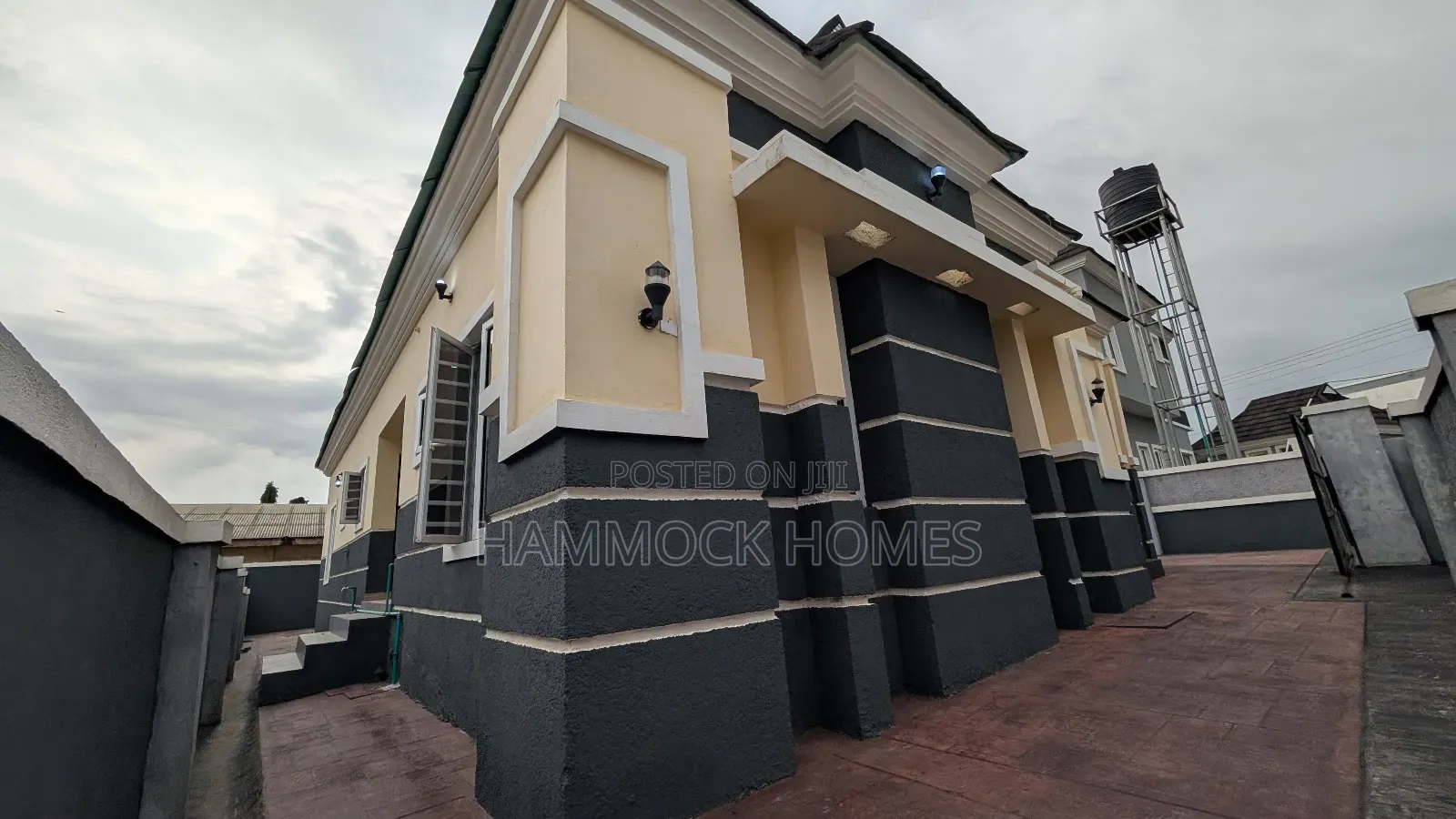 4bdrm Bungalow in Bera Estate ,, Akobo for sale
