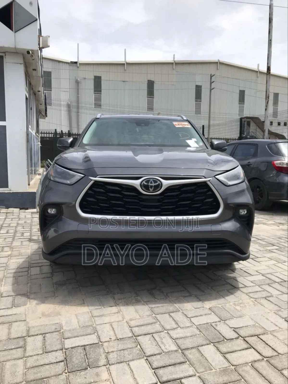 Toyota Highlander XLE 2021 Gray