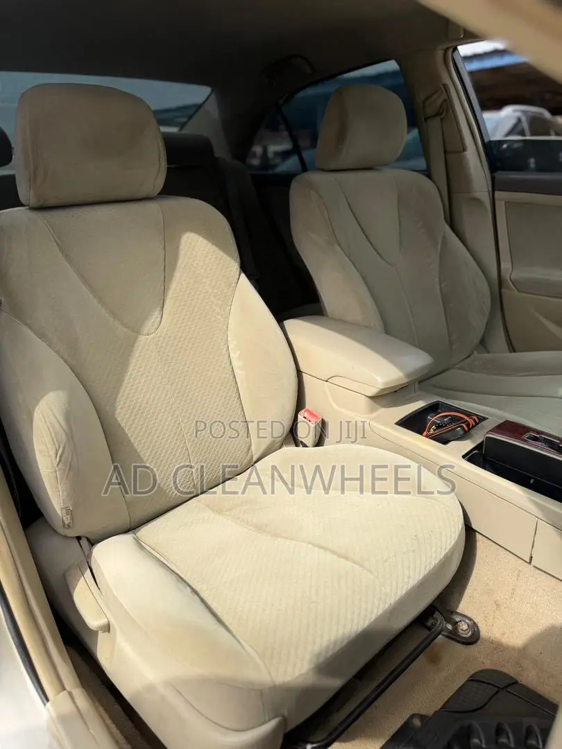 Toyota Camry 2.4 LE 2008 Gold