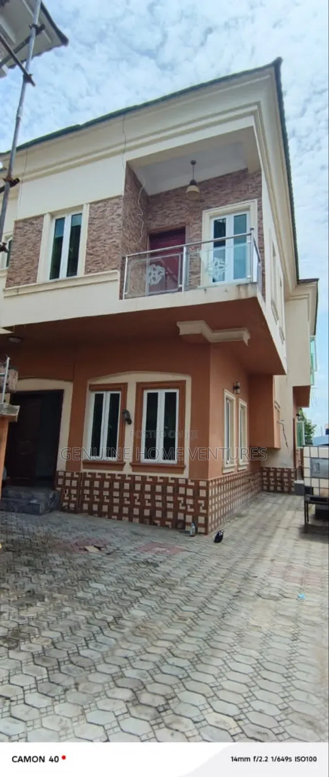 4bdrm Duplex in Ikota for rent