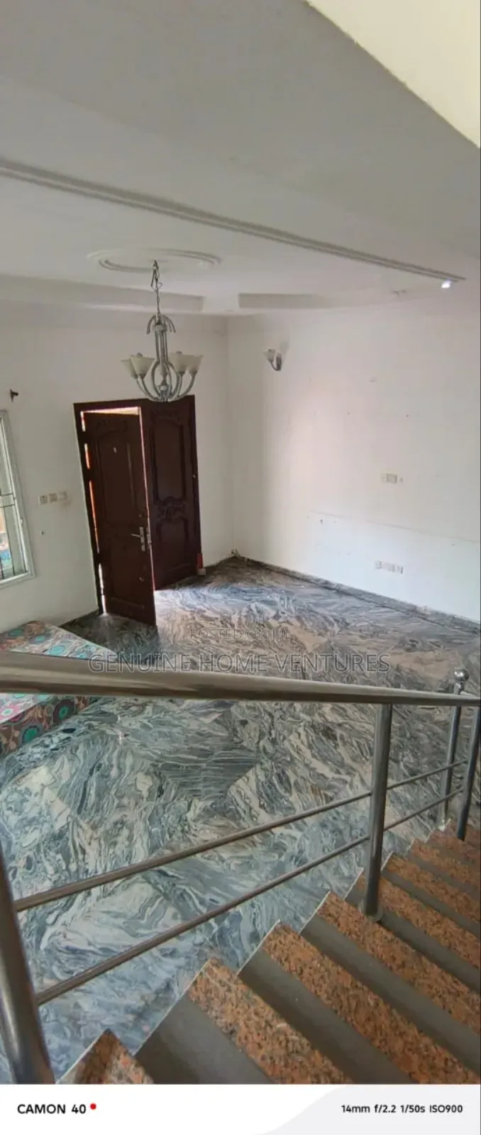 4bdrm Duplex in Ikota for rent