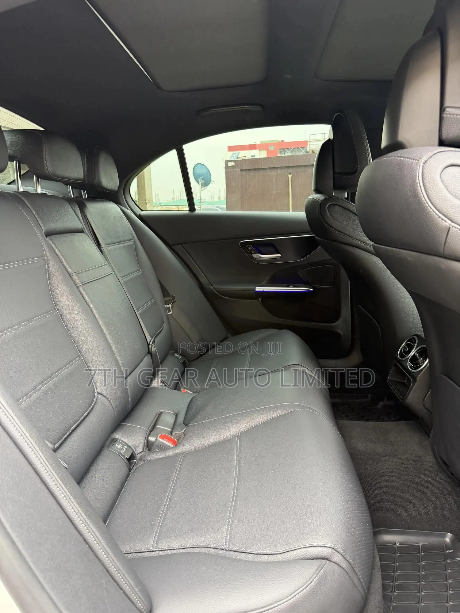 Mercedes-Benz C300 2022 White
