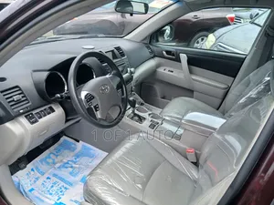 Toyota Highlander Limited 3.5l 4WD 2013 Brown