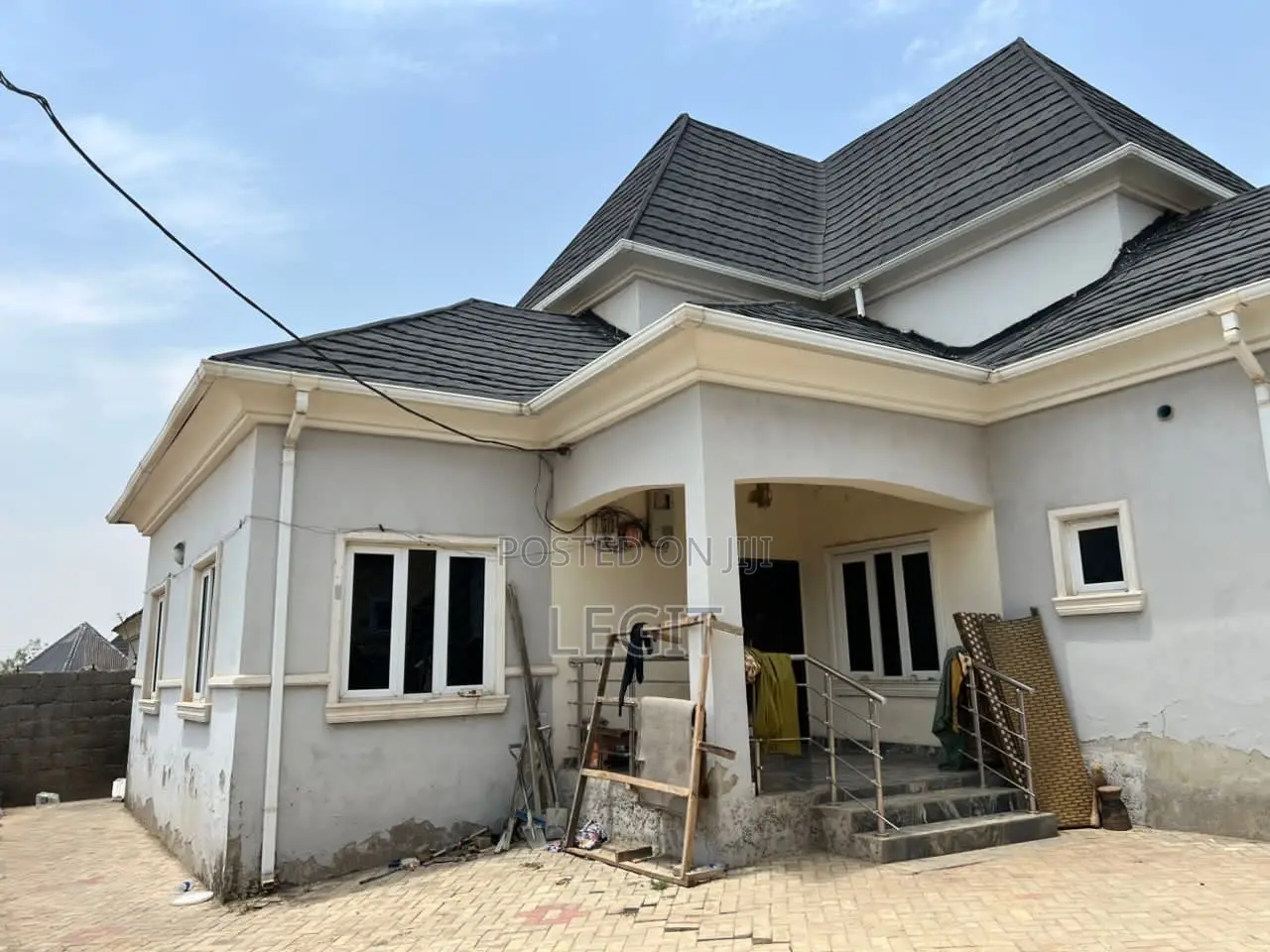 4bdrm Penthouse in Lugbe District for sale
