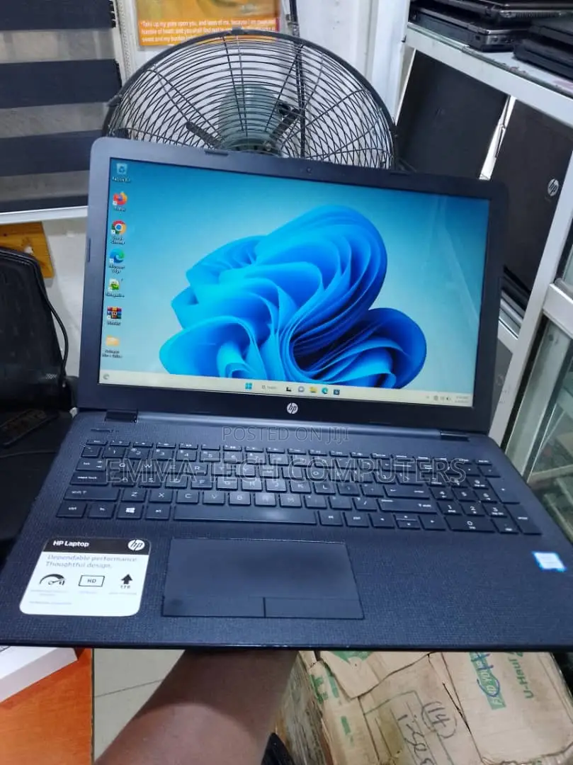 Laptop HP 15-da3007nia 8GB Intel Core i5 SSD 128GB