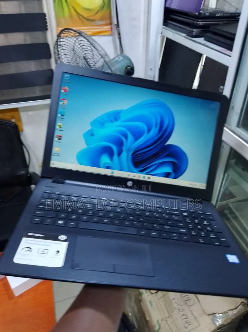 Laptop HP 15-da3007nia 8GB Intel Core i5 SSD 128GB
