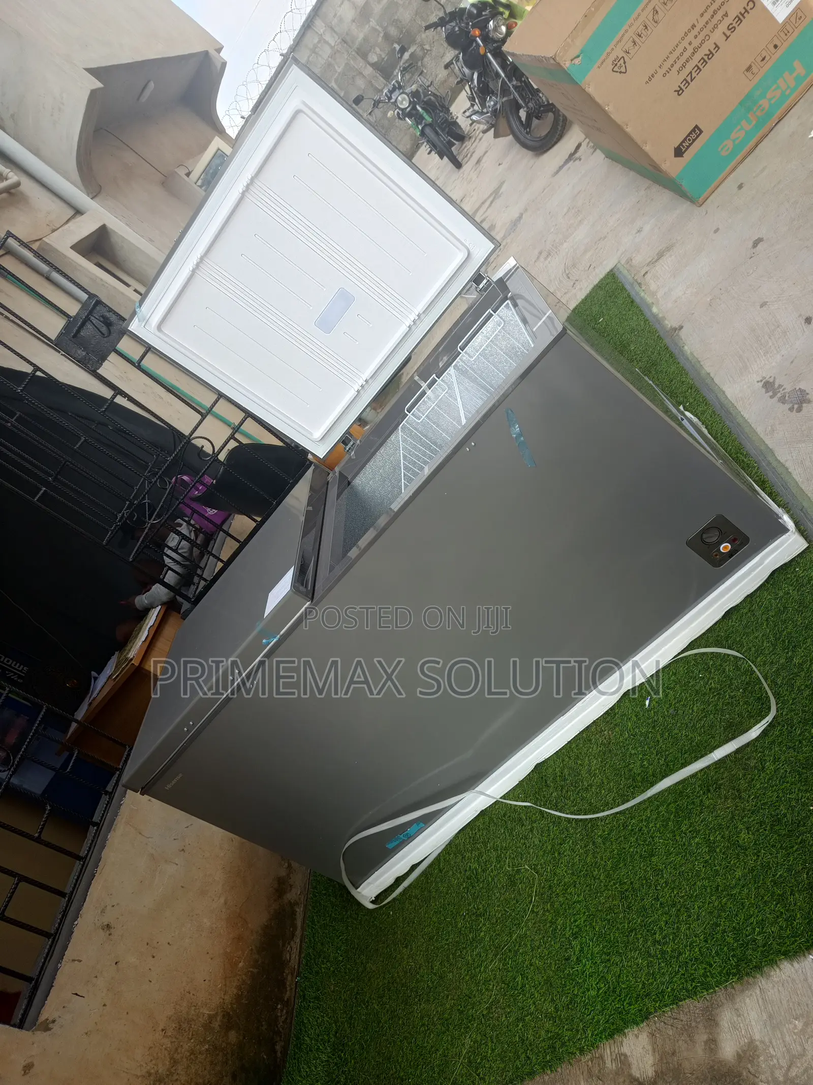 Hisense 500 Liters Fast Freeze Double Door Chest Freezer