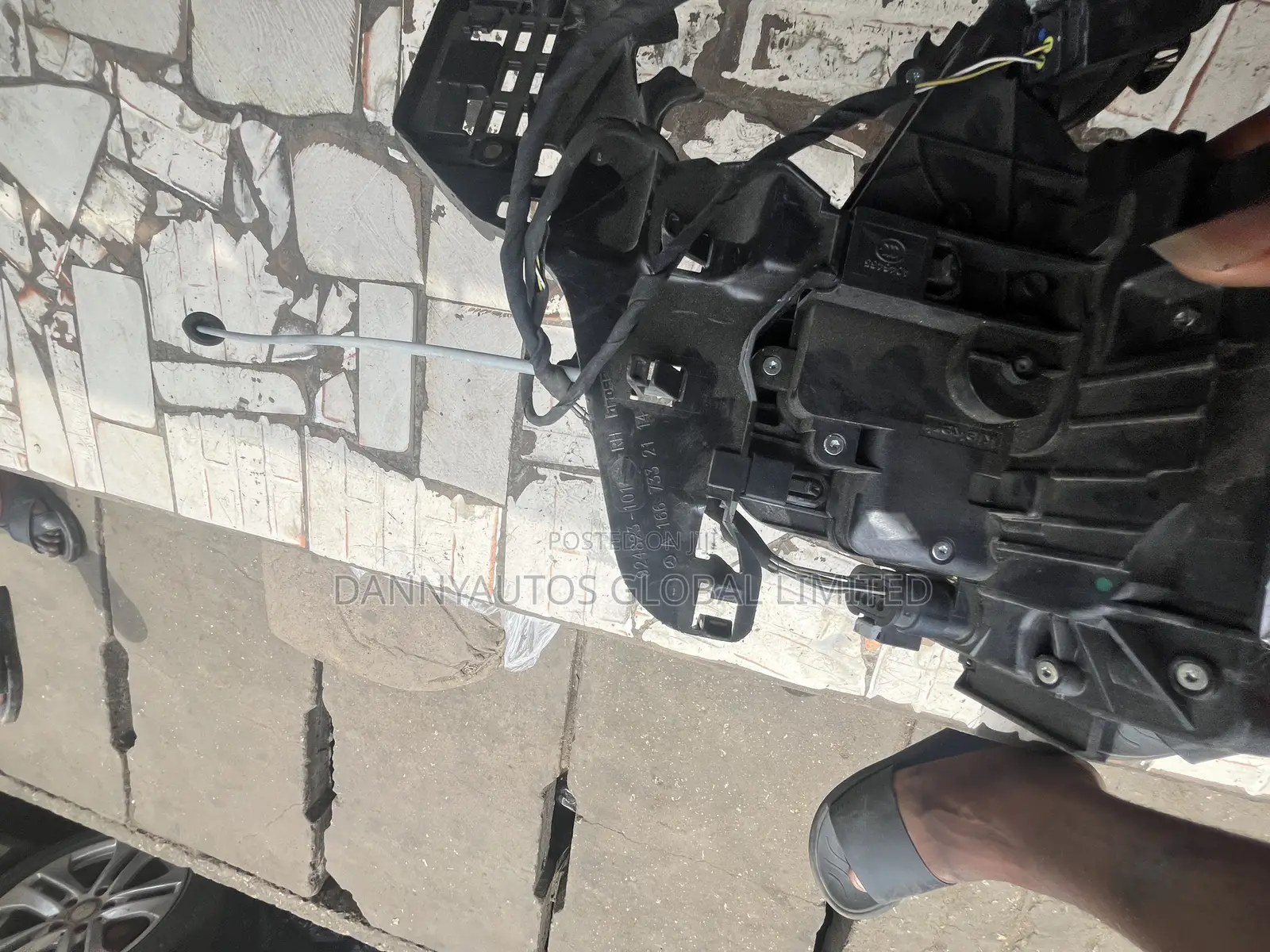 Door Catcher for Gle 350, Ml350 , GLS 450, Gl450