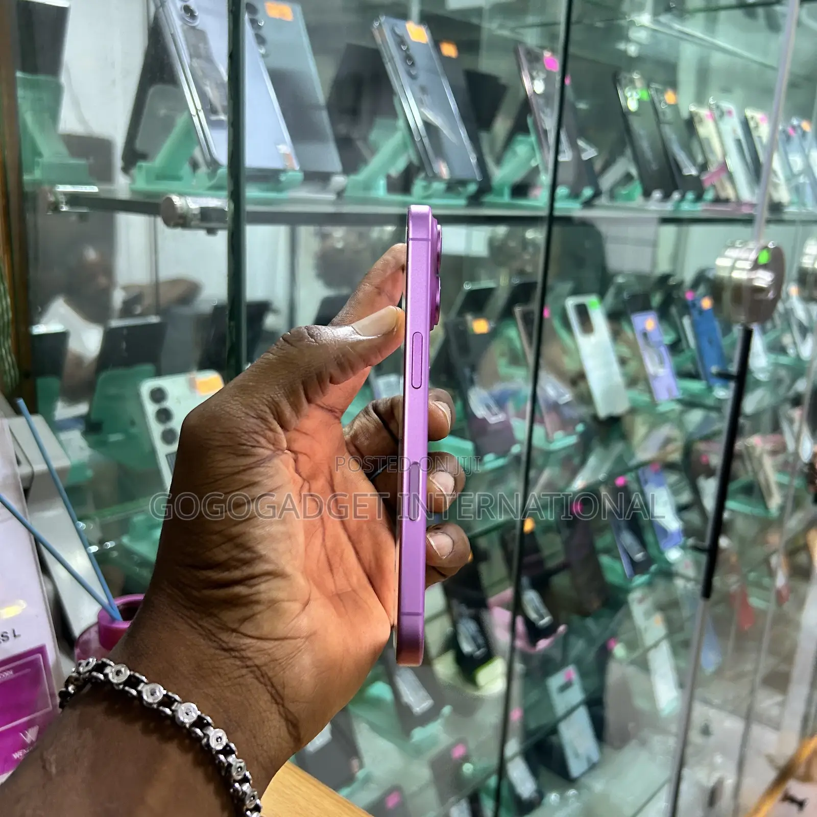 Apple iPhone 16 128 GB Pink