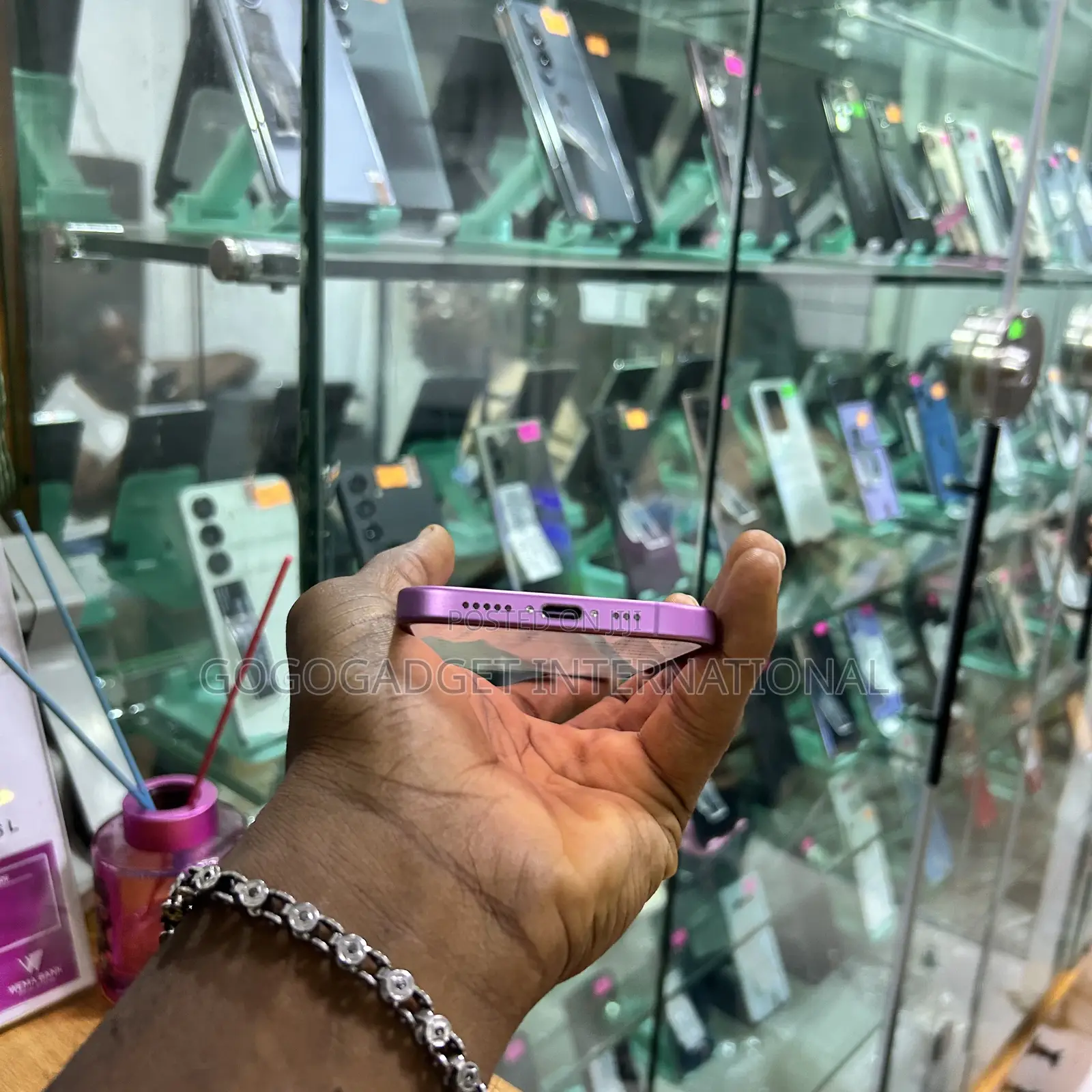 Apple iPhone 16 128 GB Pink
