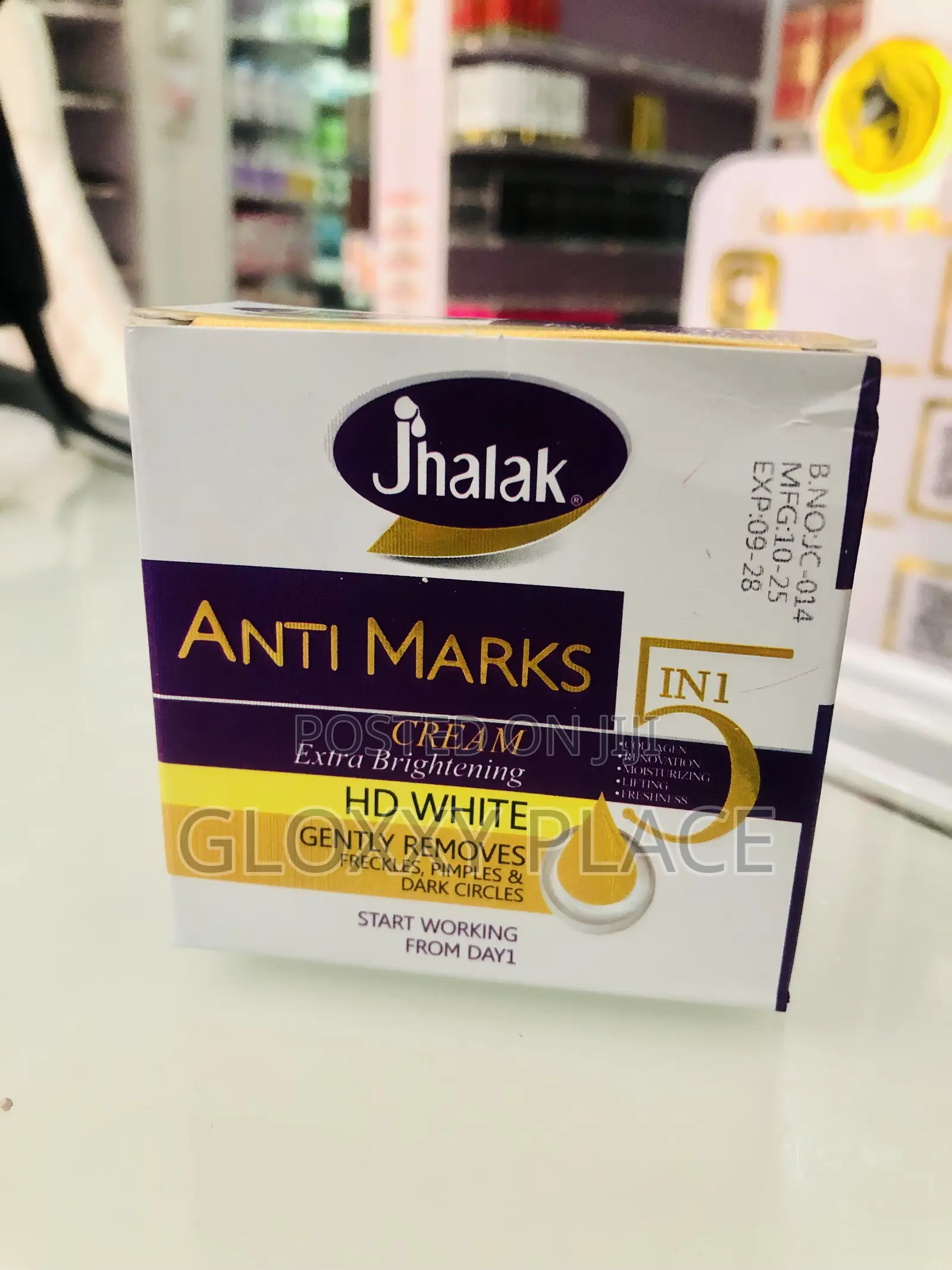 Jhalak Anti Marks Extra Brightening Hd White Face Cream.