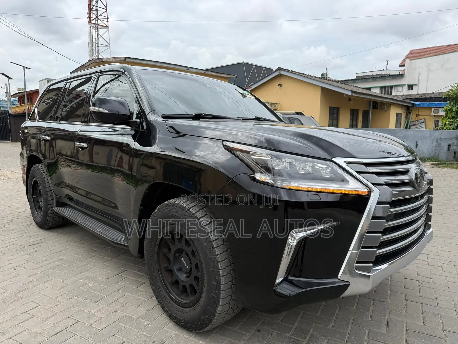Lexus LX 570 AWD 2017 Black