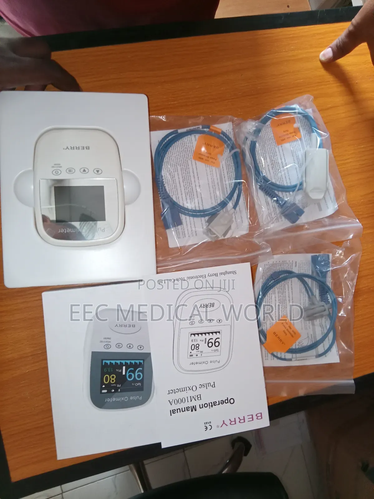 Berry Pulse Oximeter With 3 Spo2 Probe